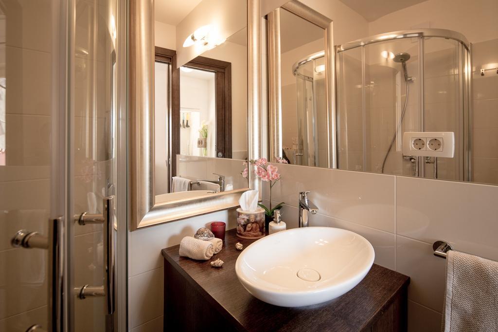 Apartment Shambala Sea View روفينج المظهر الخارجي الصورة